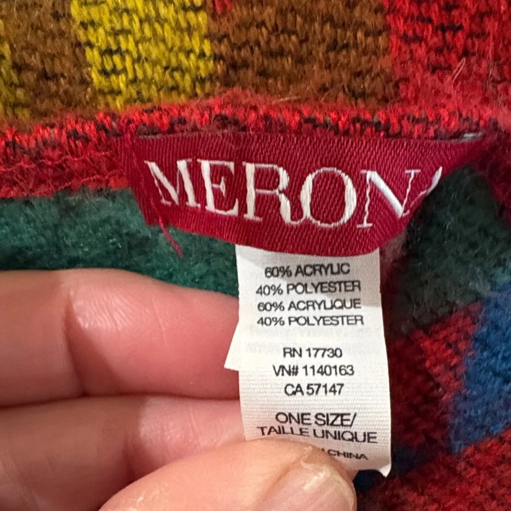Merona Red Geometric Patterned Wrap - Picture 5 of 5